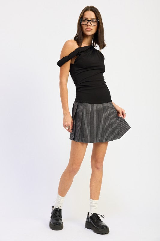 Contrasted Off Shoulder Mini Dress by Emory Park with stylish pleated skirt design for a chic look