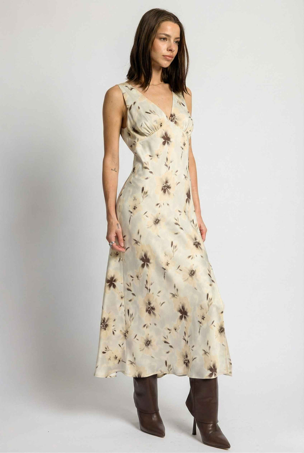 Aurelia Midi | Ivory Sepia Floral V-Neck Slit Dress Ivory / S