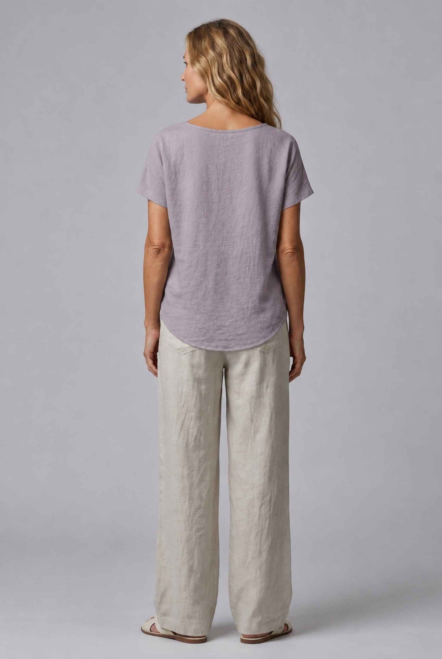 Virtual Model Wearing The Kira Cotton-Linen Top Relaxed Scoop Neck Short Sleeve Gray Top