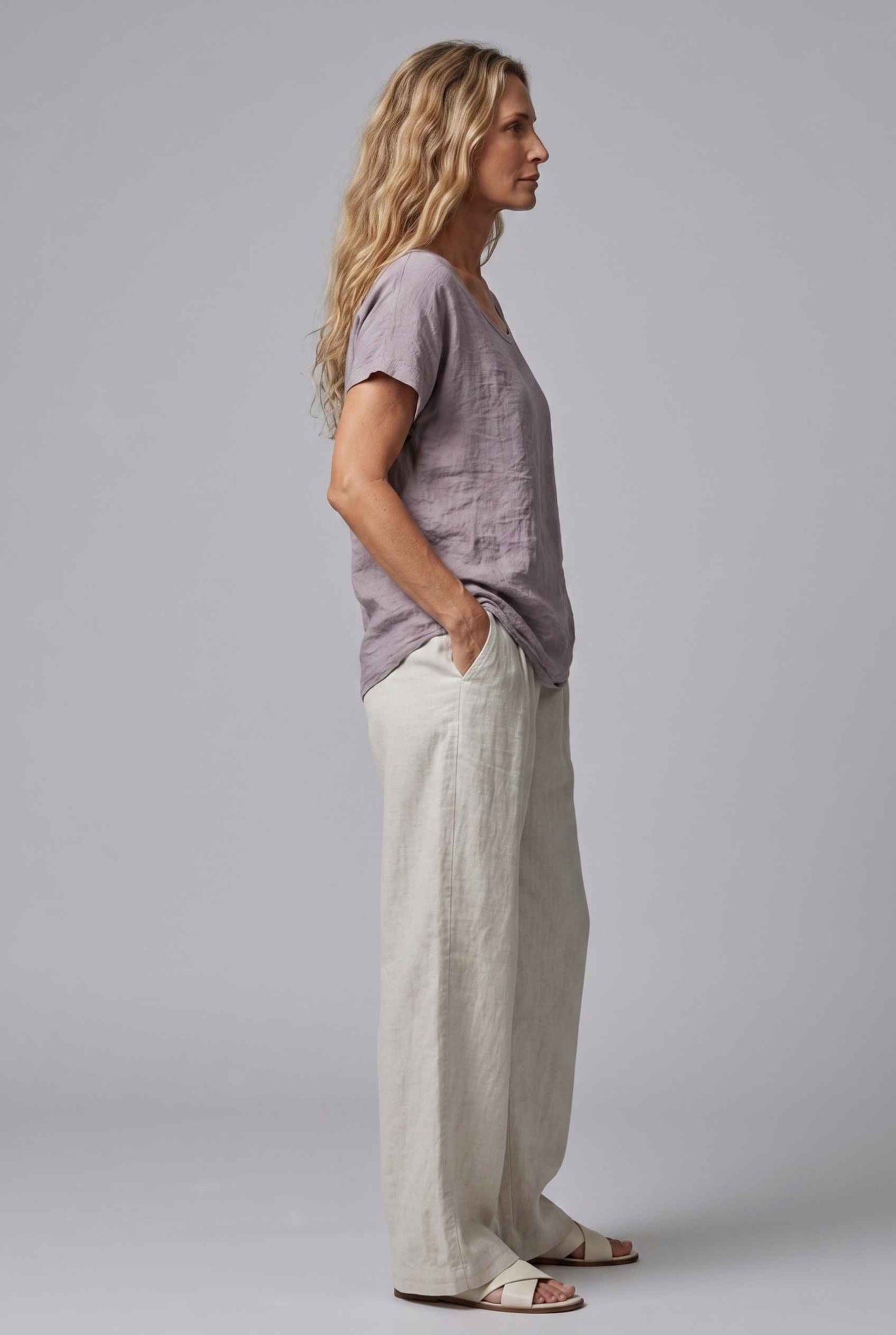 Virtual Model Wearing The Kira Cotton-Linen Top Relaxed Scoop Neck Short Sleeve Gray Top