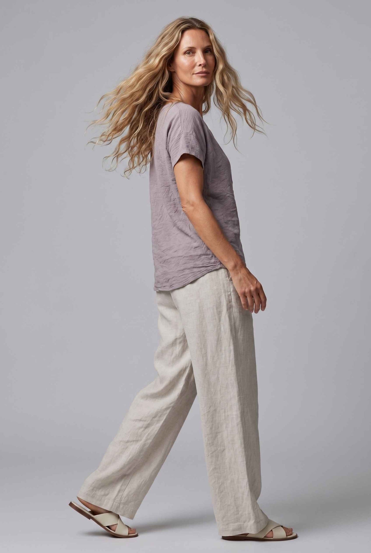 Virtual Model Wearing The Kira Cotton-Linen Top Relaxed Scoop Neck Short Sleeve Gray Top