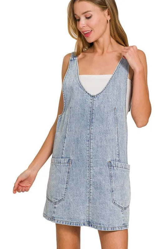 Denim Mini Dress with Pockets and a Relaxed Fit for Casual Summer Outfits