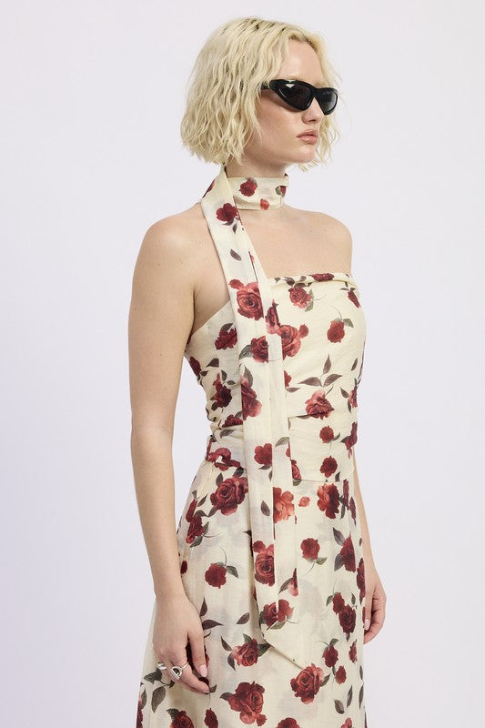 Emory Park Floral Print Foulard Top featuring a stylish strapless design with rose patterns