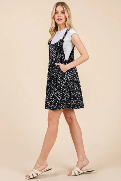 Floral Print Overalls in Black with Pockets, Perfect for Casual Outings