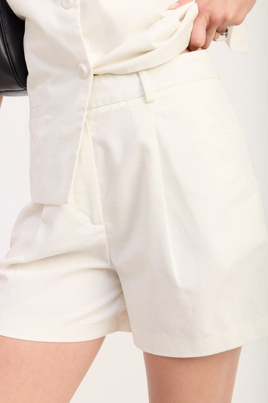 Emory Park high waisted pleated shorts in white with belt loops and a tailored fit