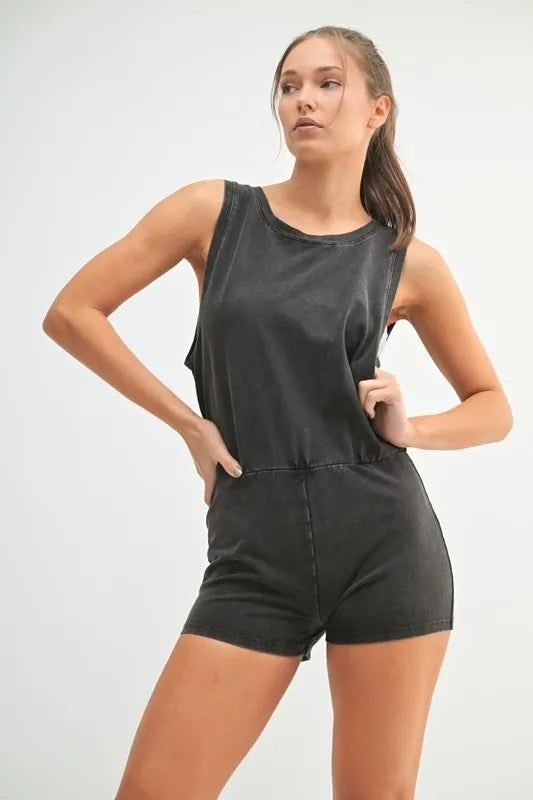 Mineral Wash Romper in Black with Sleeveless Design for Casual Summer Style