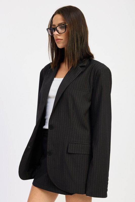 Emory Park Pinstripe Oversize Blazer in Black for a Stylish and Modern Look