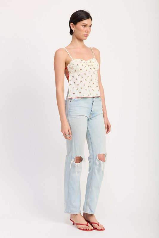 Emory Park Floral Sweetheart Cami Top with thin straps worn with light blue ripped jeans and red sandals