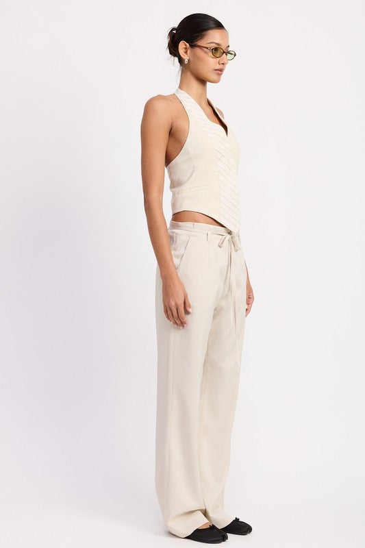 Emory Park beige wide leg drawstring trousers with belt loops styled with sleeveless top and glasses